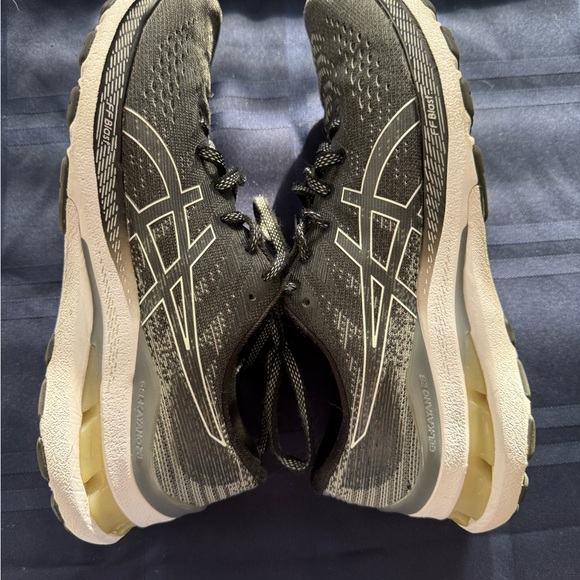 ASICS Women's Gel-Kayano 28 Running Shoes, Black, women’s size 8 - Picture 5 of 7